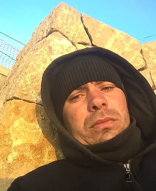  48232721  SAVYCH, 39 ,    