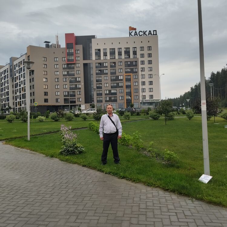  44741501  Dmitrii, 48 ,    