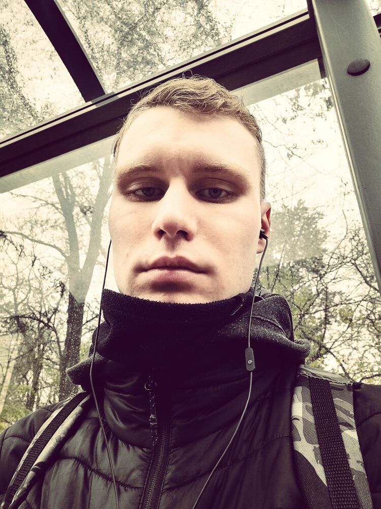  28225361  Anton, 26 ,    -