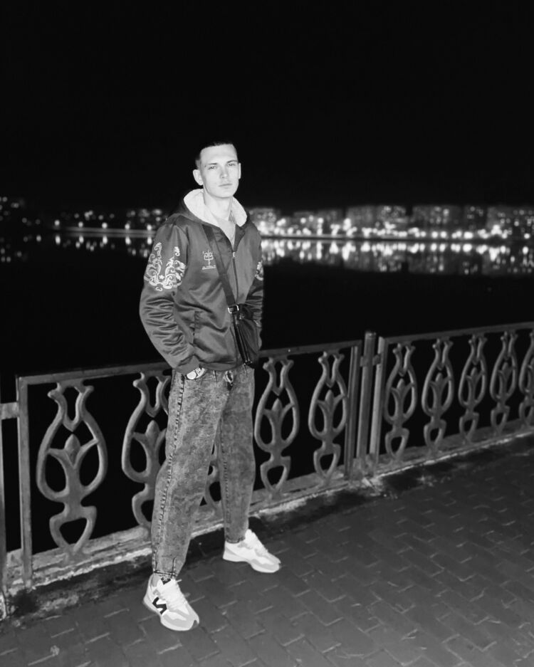 ���� 47318571 ����� �����, 22 ����, ���� ���������� � �������������