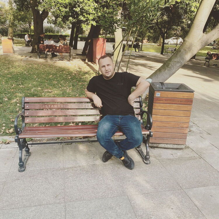  ,   Levent, 32 ,   ,   