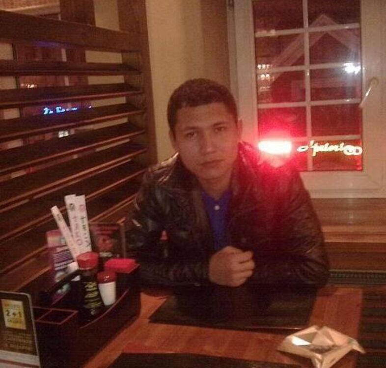  36523951  , 32 ,    
