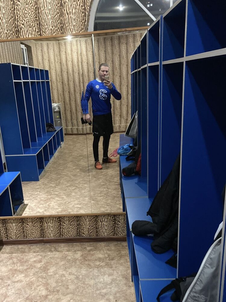  37694991  , 33 ,    --