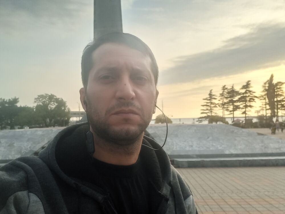  39393681  , 44 ,    