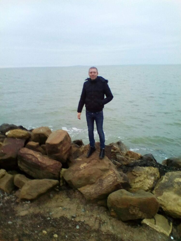  20010201  Sergei Ch, 42 ,    