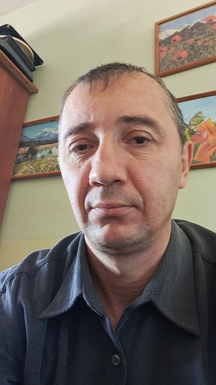  38088991  , 46 ,    