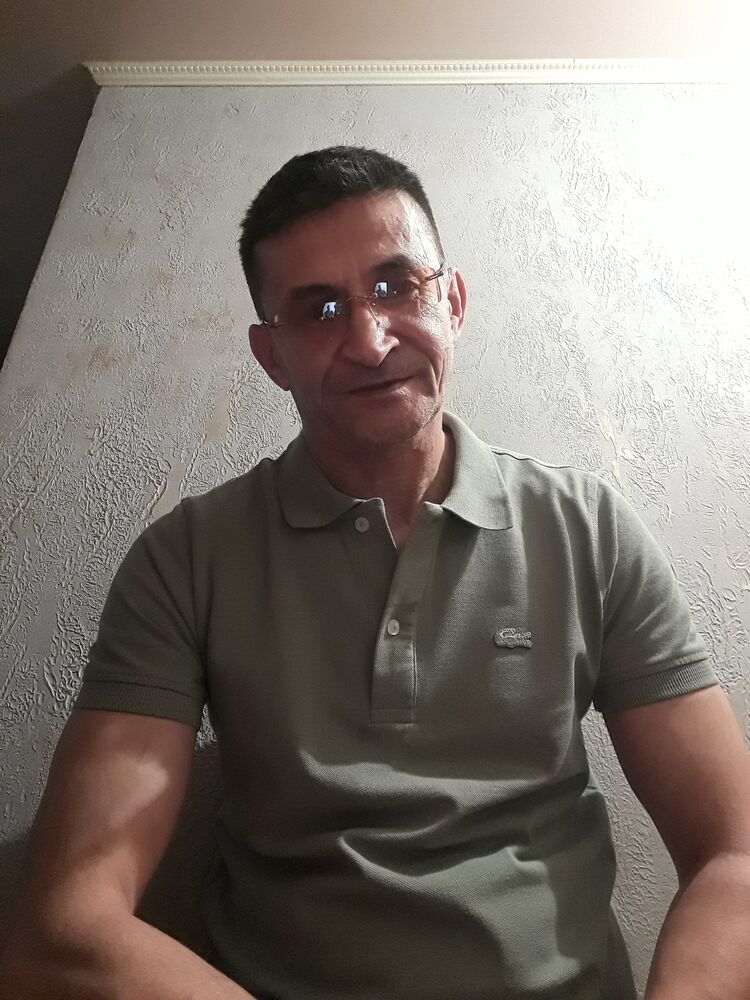  46243161  , 53 ,    