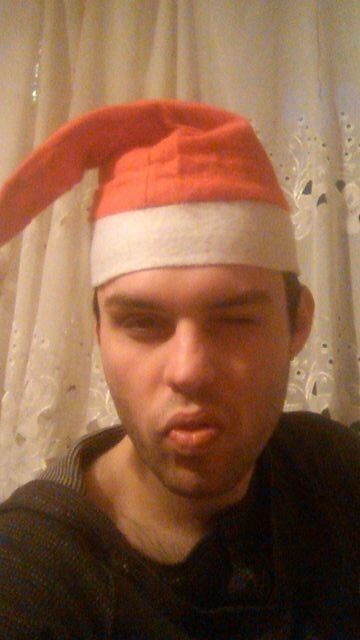  11114231  Artem, 37 ,    