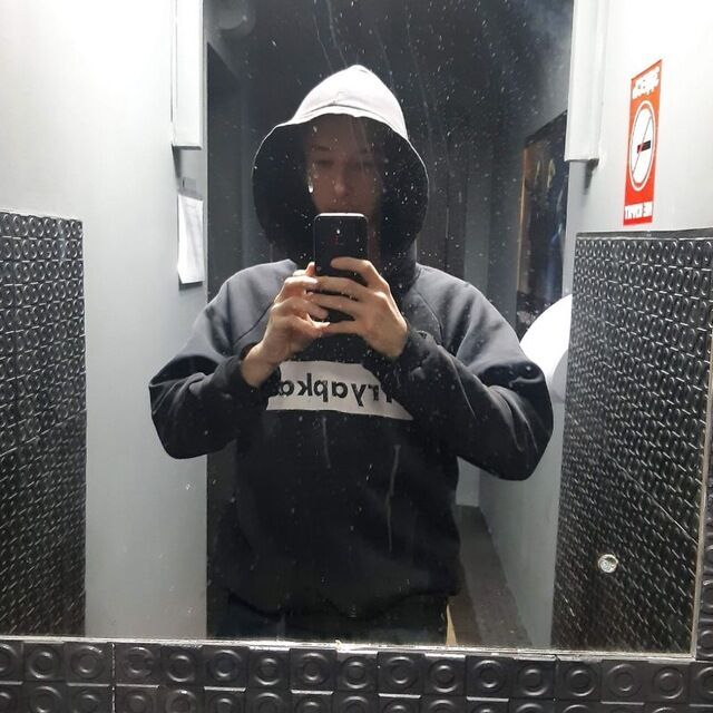  39794921  Bogdan, 24 ,    
