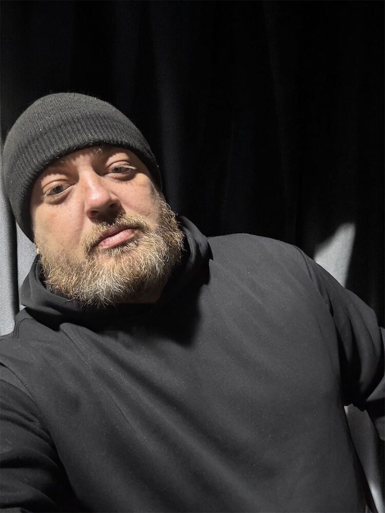  52669131  German, 33 ,    