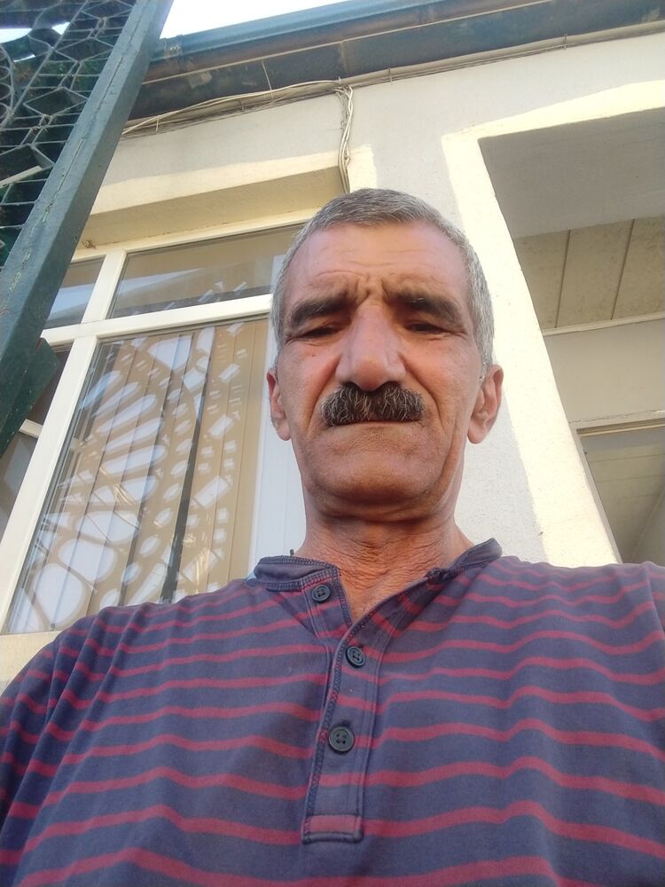  28221591  Elxan, 54 ,    