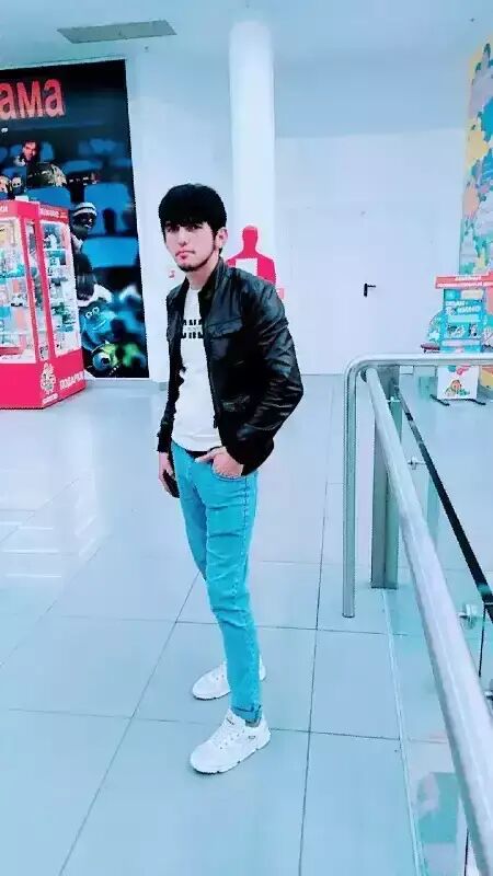  26686181  Murad, 32 ,    