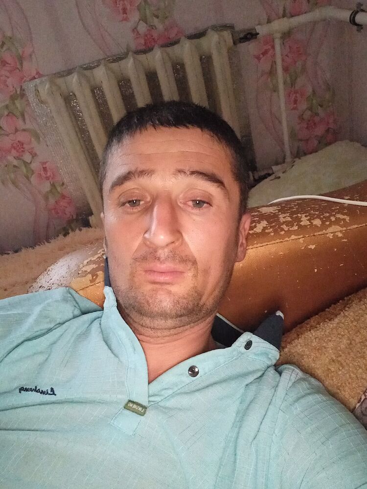  24015571  Fediya, 33 ,    