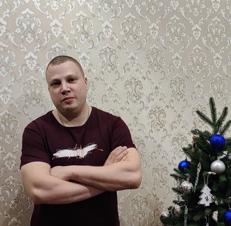  48268111  Vladimir, 34 ,    