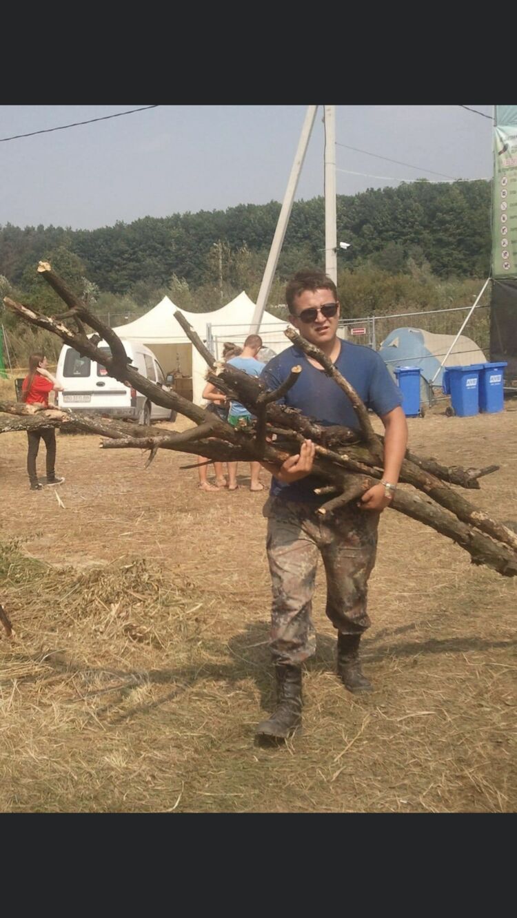  ,   Leo, 29 ,   ,   
