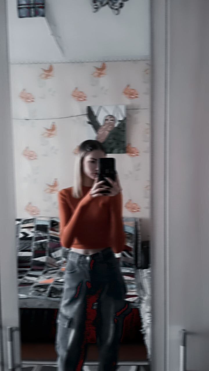  40703261  , 19 ,    