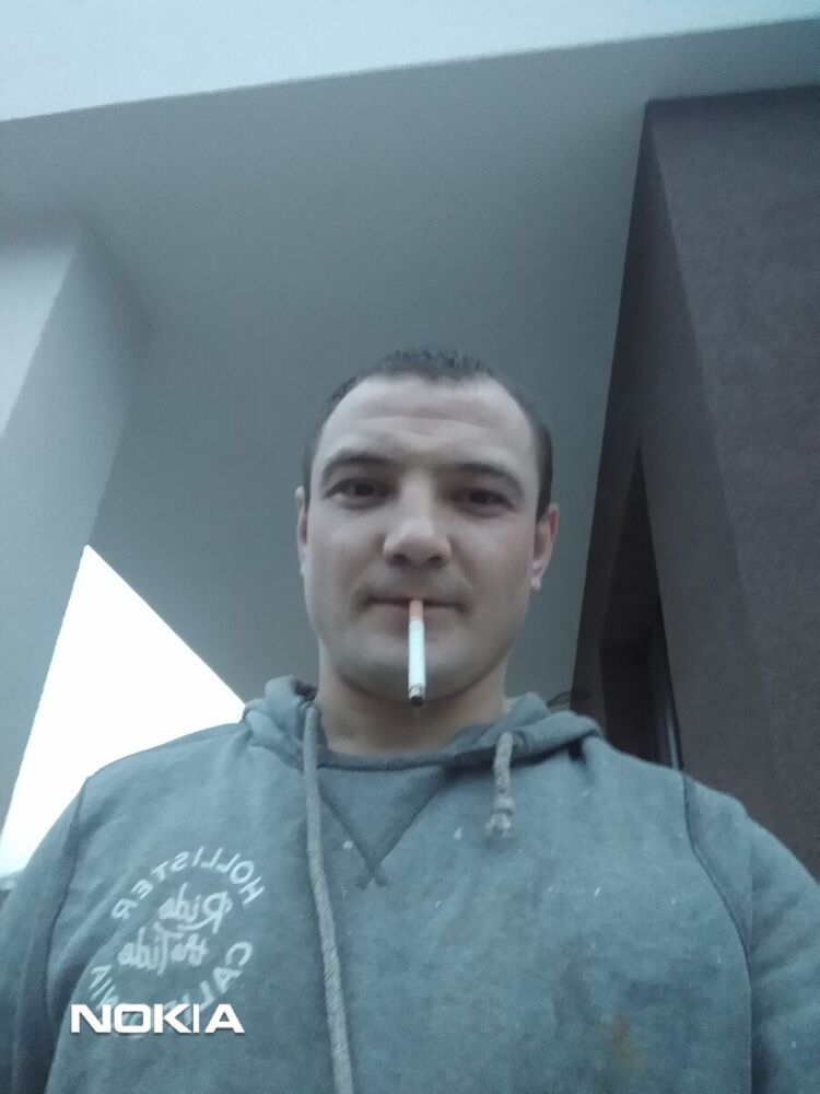  22195521  , 36 ,    