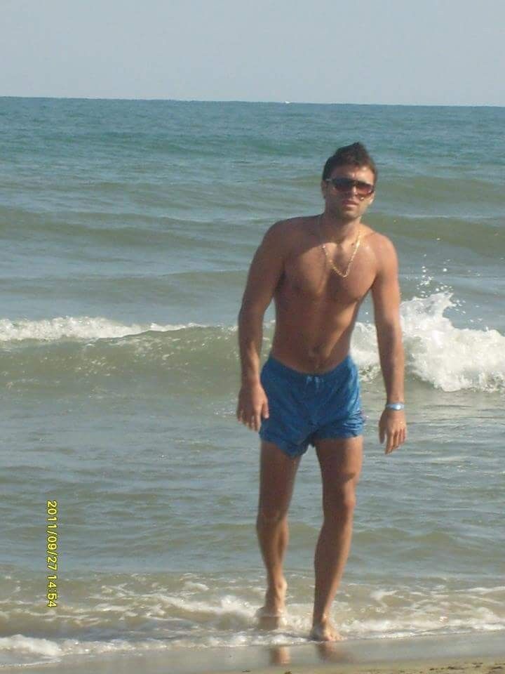  9926501  Zoran, 39 ,    