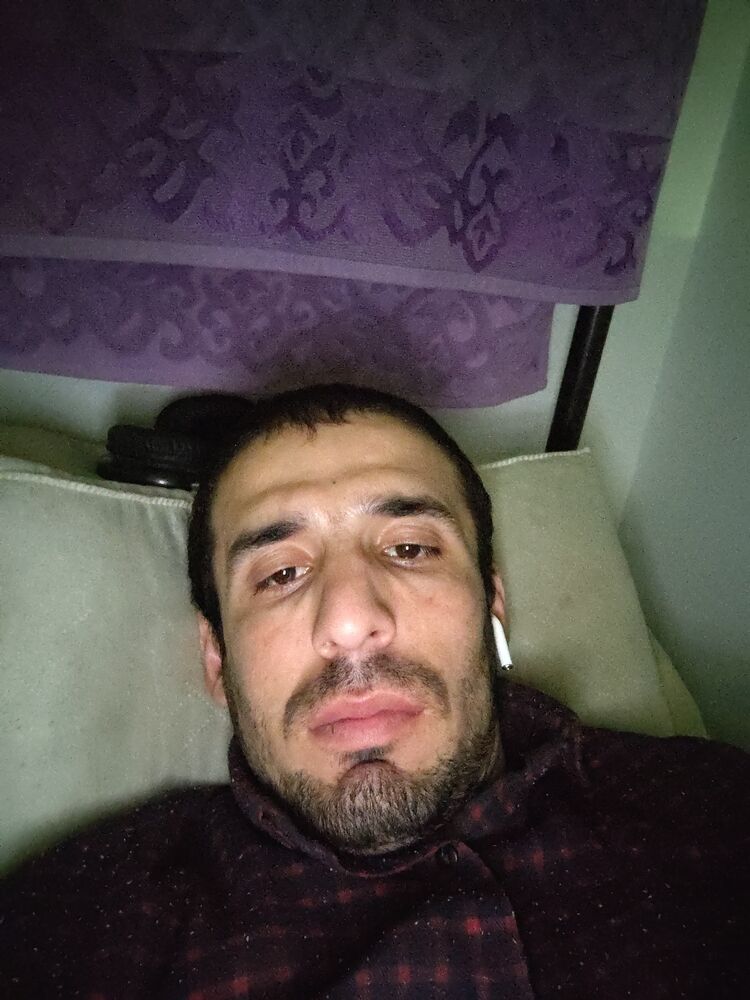 49307791  Komiljon, 27 ,    