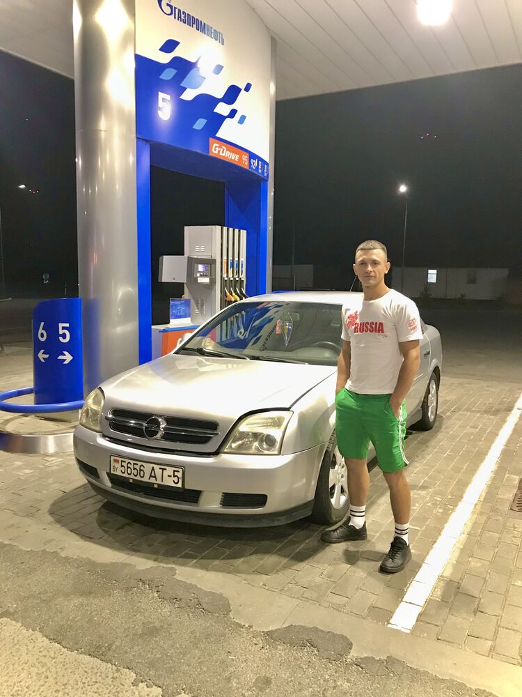  32183251  , 25 ,    