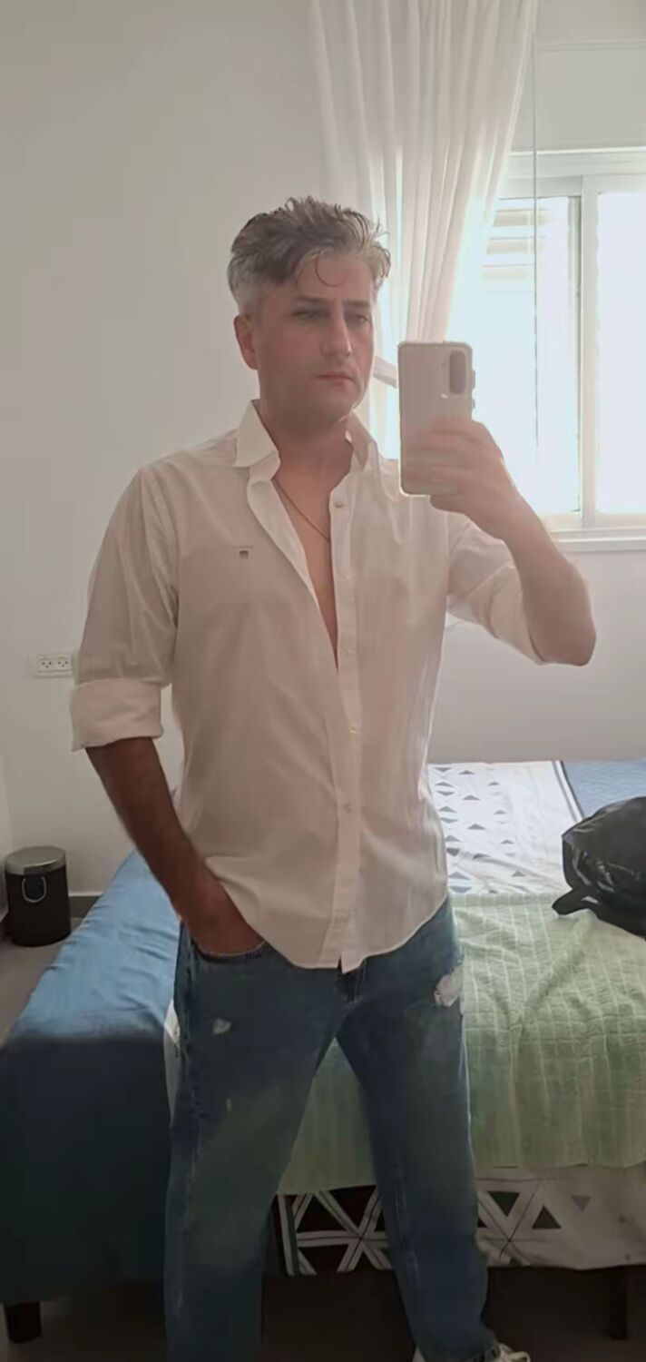  ,   Alberto, 37 ,   ,   