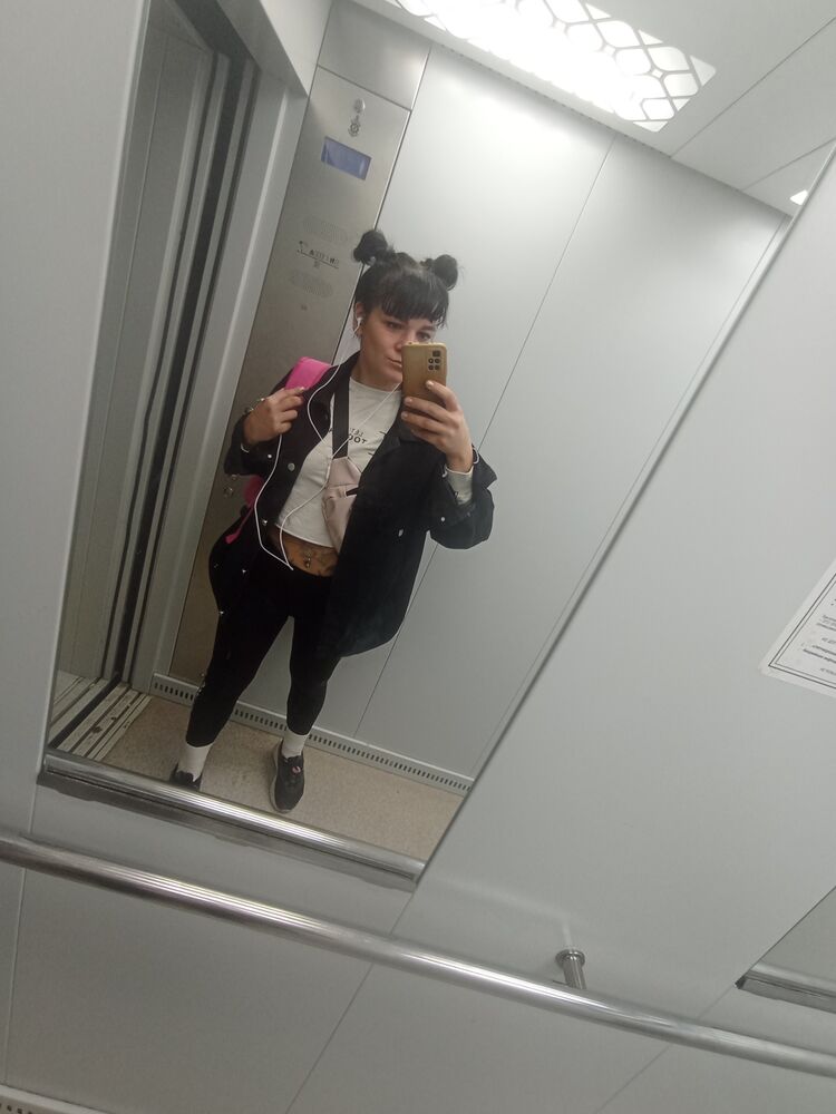  47029201   , 32 ,    