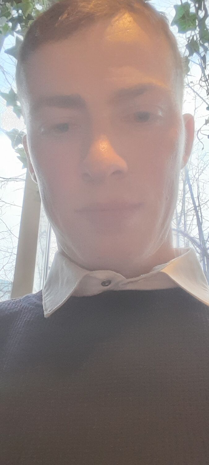 45158731  Alexei, 25 ,    