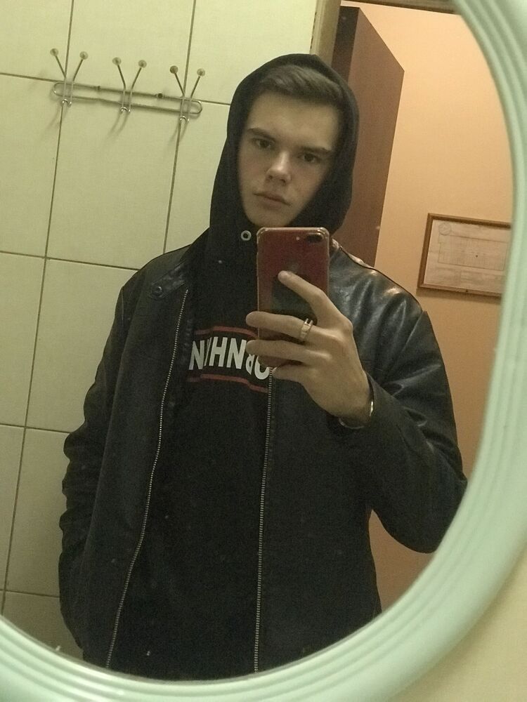  32095431  , 20 ,    