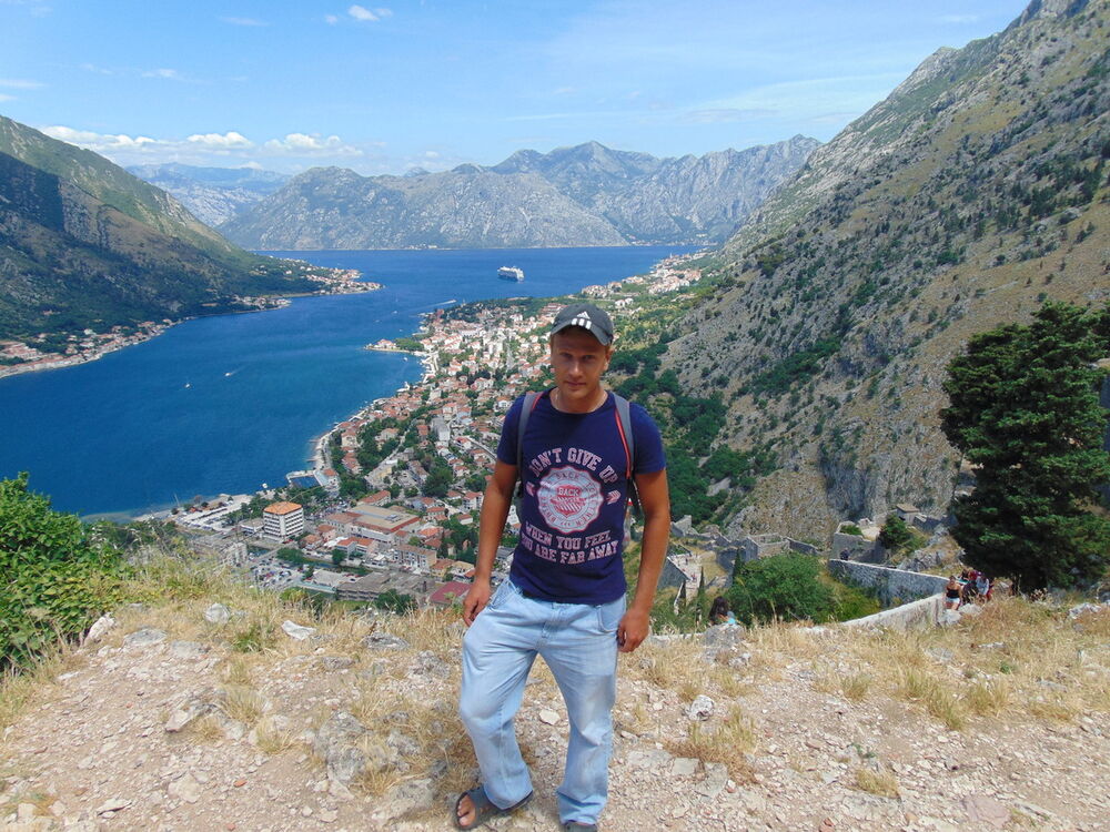  12380331  Alexandr, 35 ,    