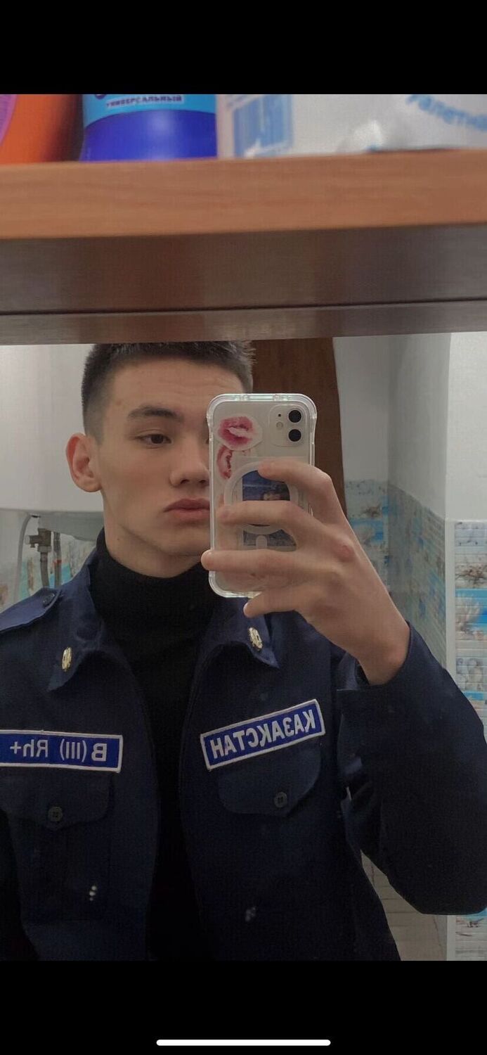  43596271  , 19 ,    