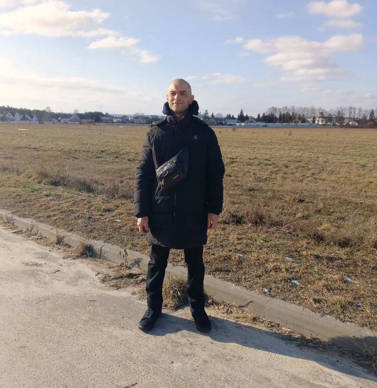 50558221  Mikhail, 37 ,    