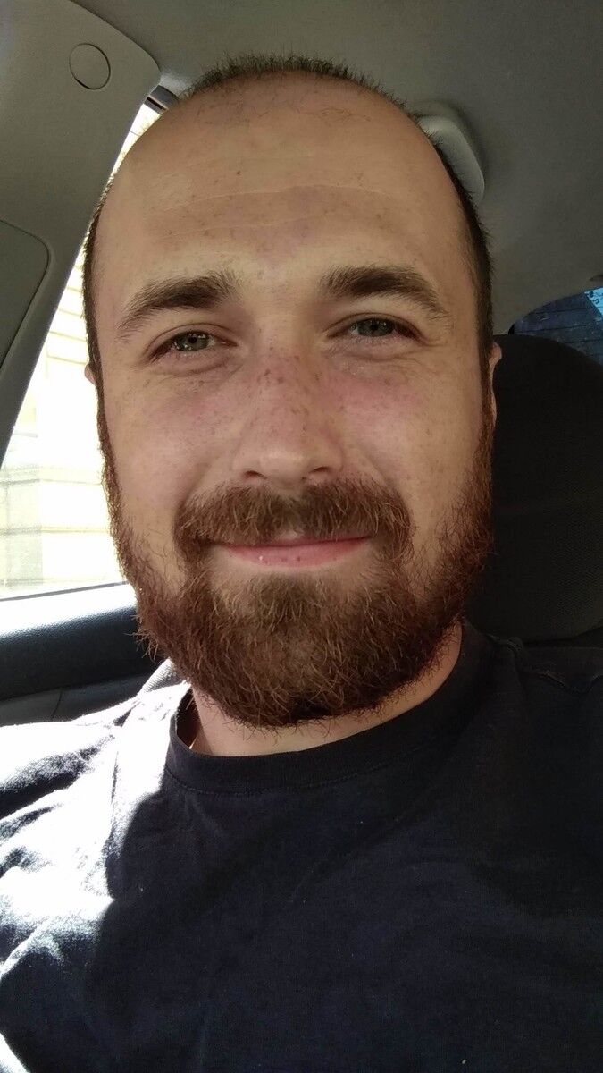  18778581  Tigra, 37 ,    