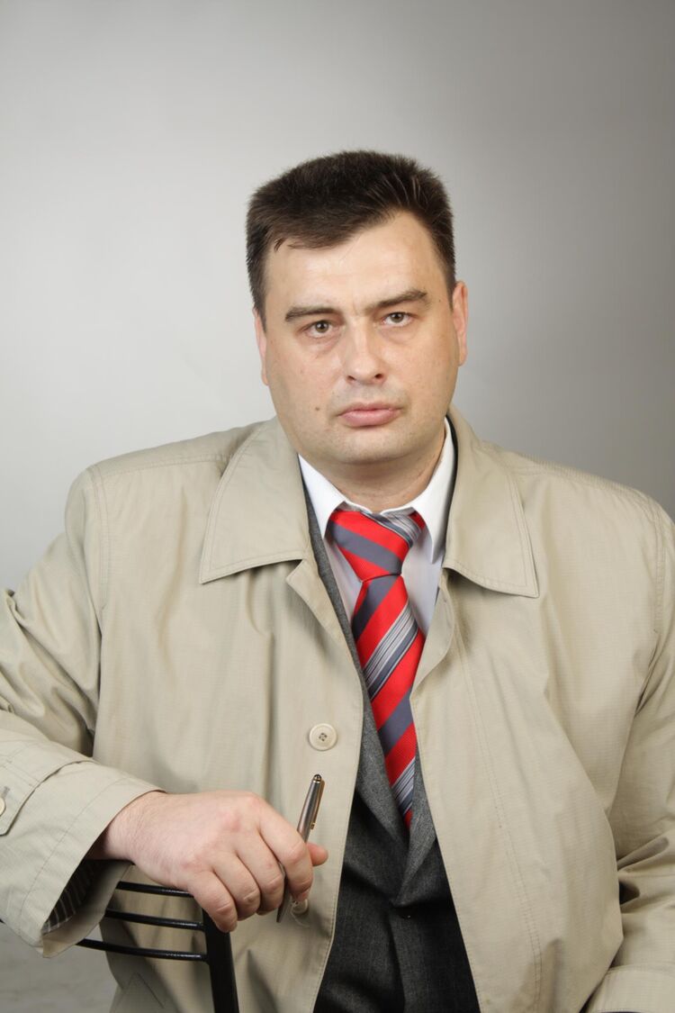  33922821  Sergei, 54 ,    