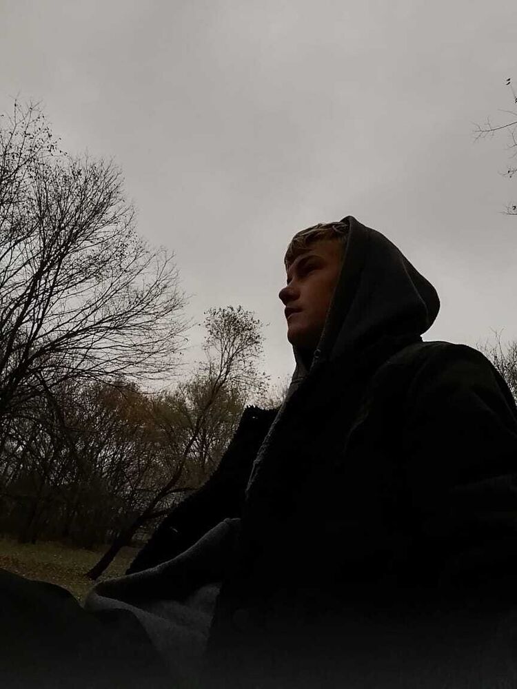  51906321  Ilya, 26 ,    