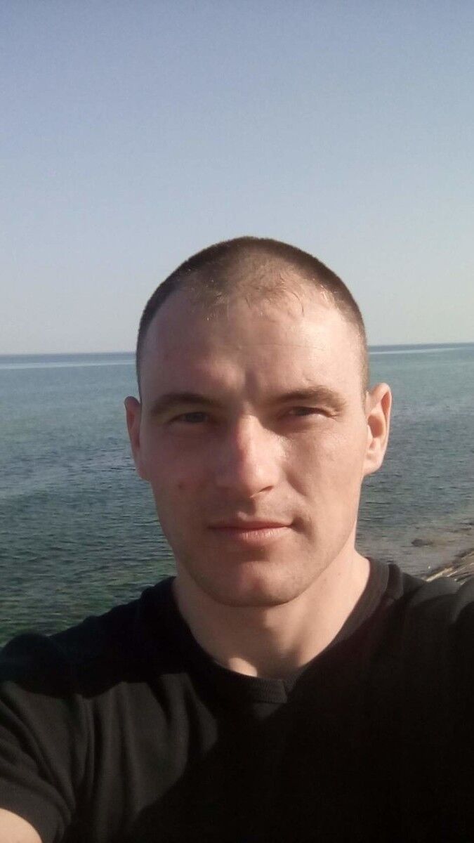  ,   Max, 37 ,   , 