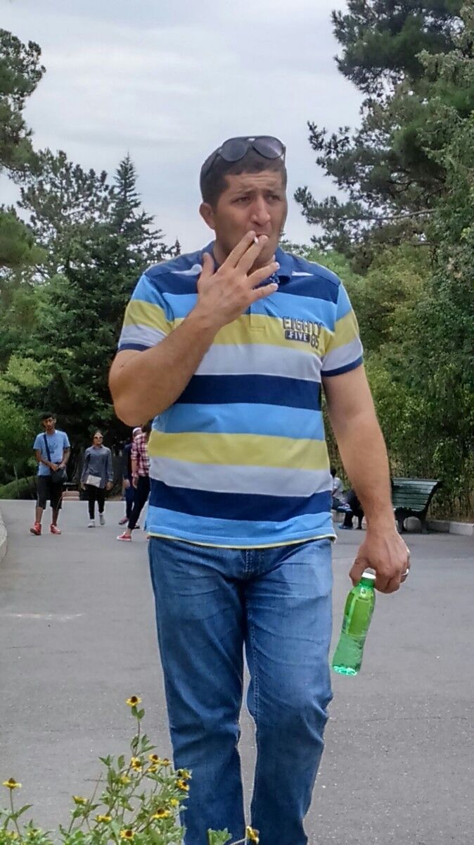  17083241  Tofiq, 44 ,    