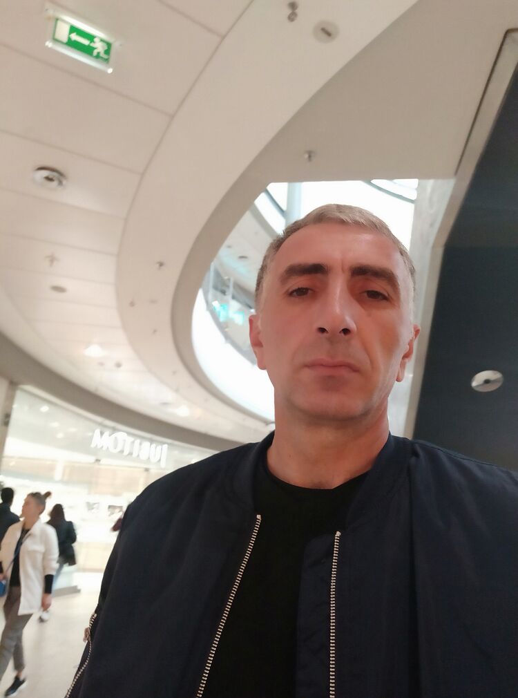  Bielany Wroclawskie,   Levan, 45 ,   ,   