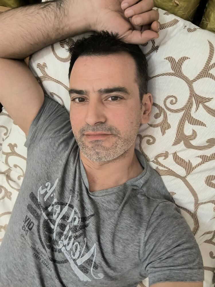  ,   Huseyin, 42 ,   ,   , c , 