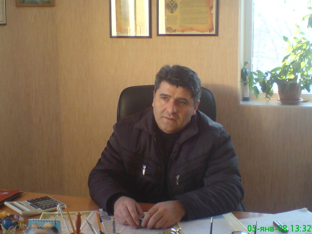  15971431  Cam, 49 ,    