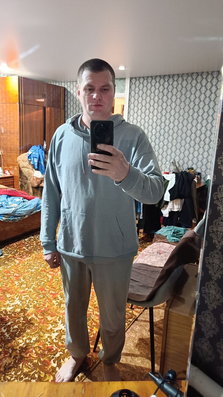  48527781  , 37 ,    -