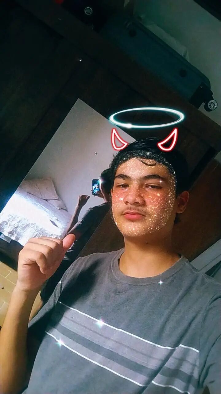  --,   Kaique, 19 ,   ,   