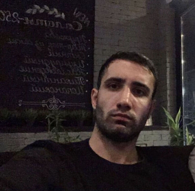  32859401  Ness, 33 ,    