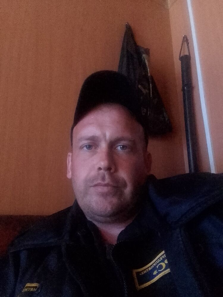  34617251  , 37 ,    
