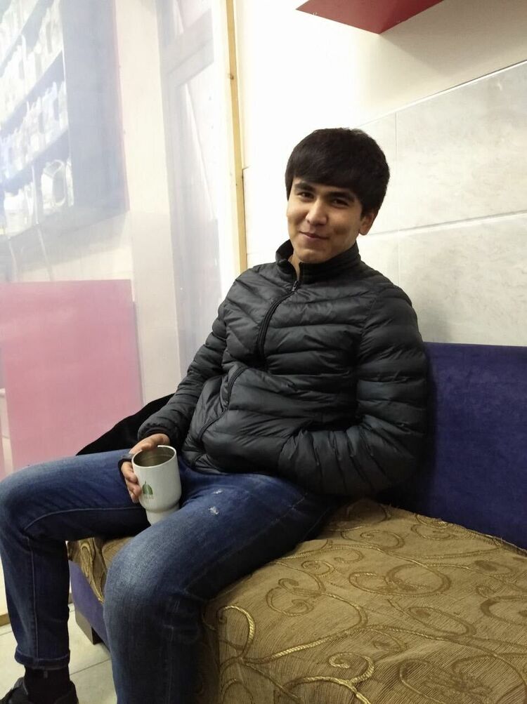  42868801  Akbar, 27 ,    