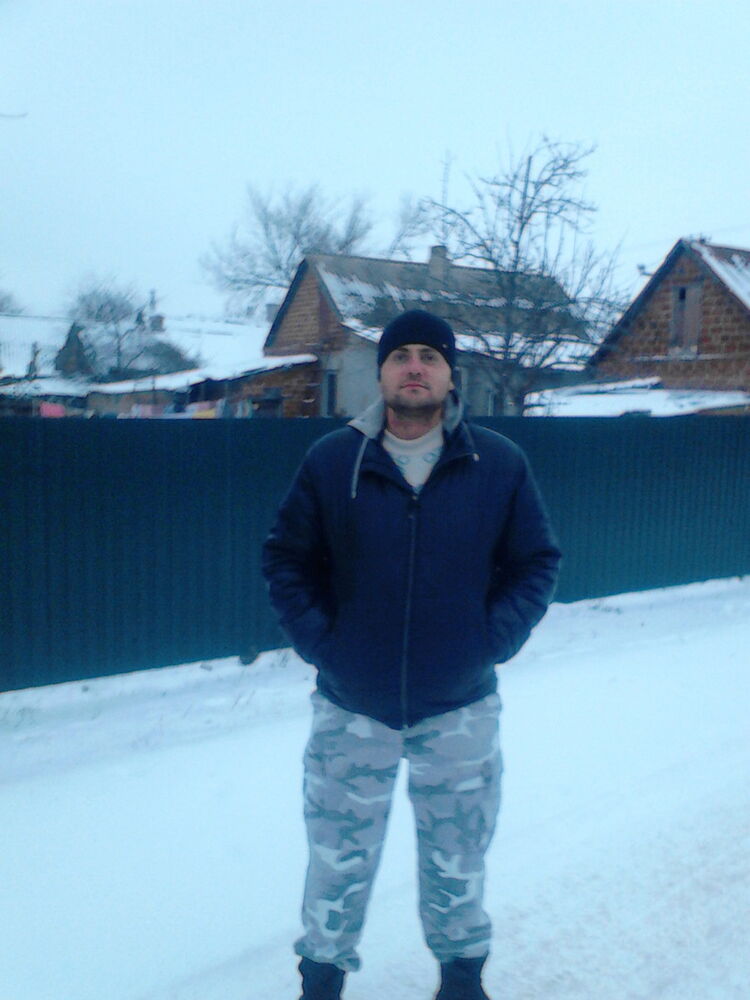  ,   Roman, 37 ,   