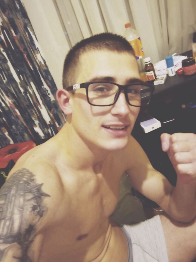  ,   Artem, 29 ,   ,   , c 