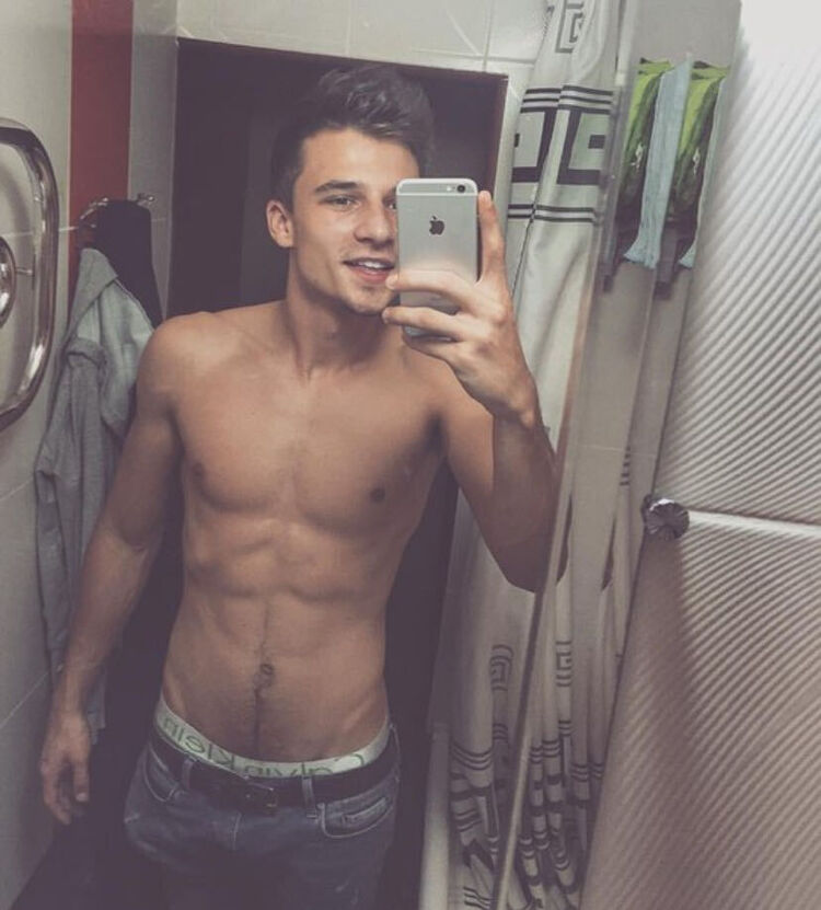  47681651  , 31 ,    -