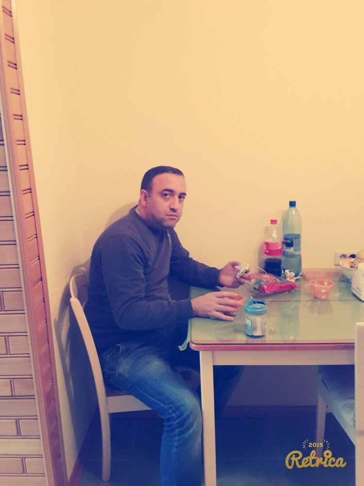  11534821  Emil, 42 ,    