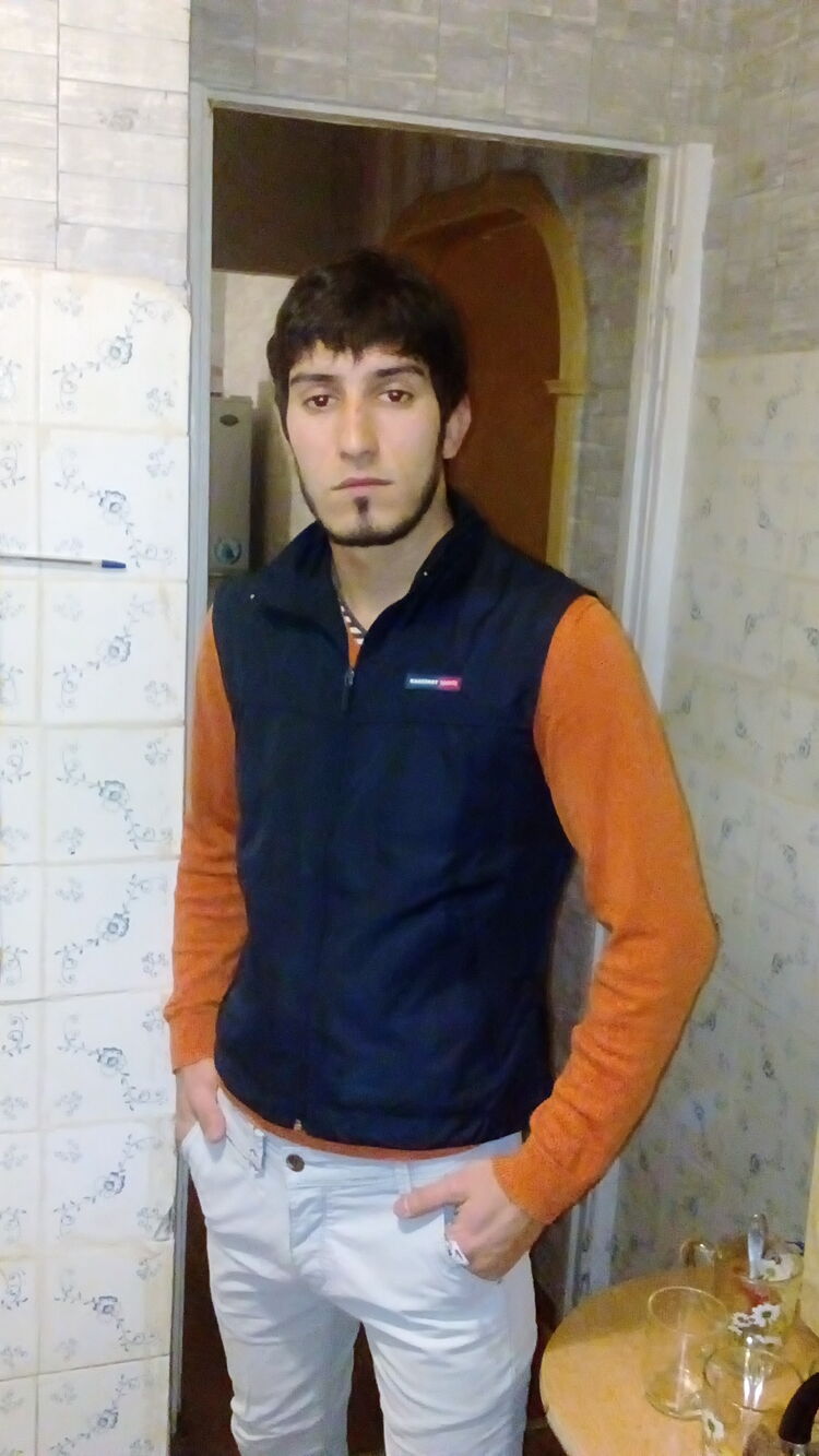  44915761  Suhrab, 31 ,    