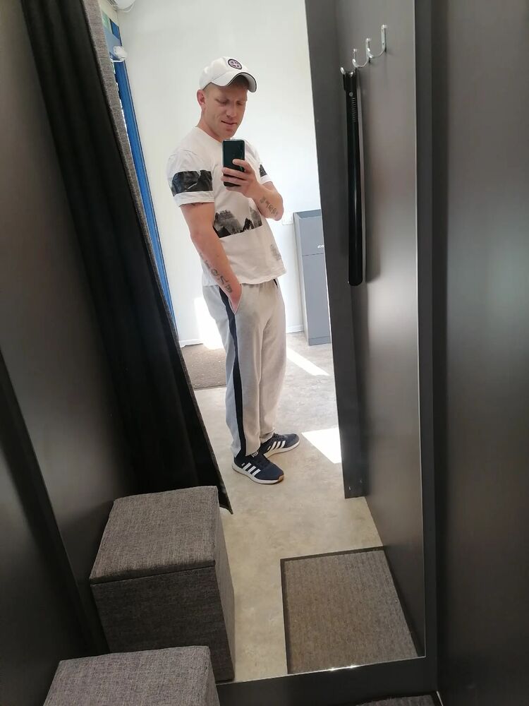  38894461  , 35 ,    